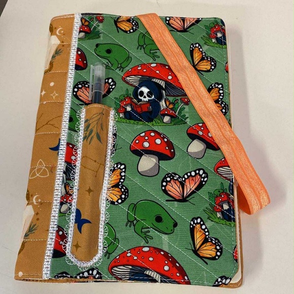 Embroidered Notebook Cover. Notebook Included. New - Picture 1 of 1